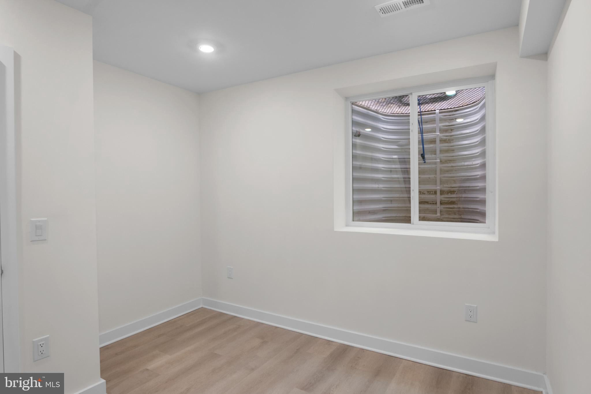 NORRIS SQUARE - Residential Income