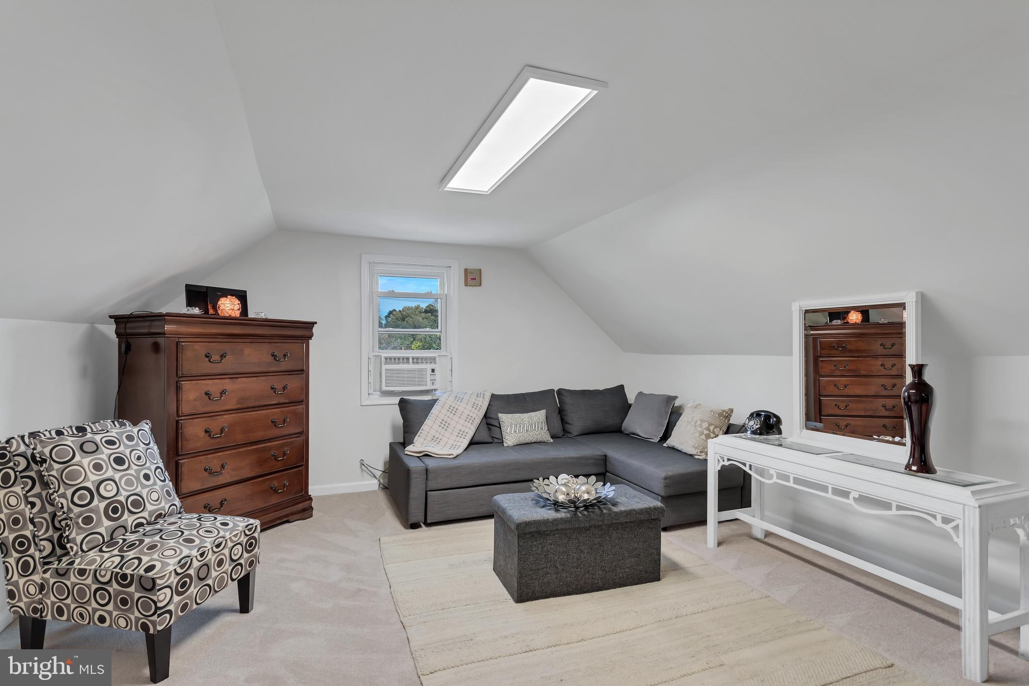 GROVETON HEIGHTS - Residential