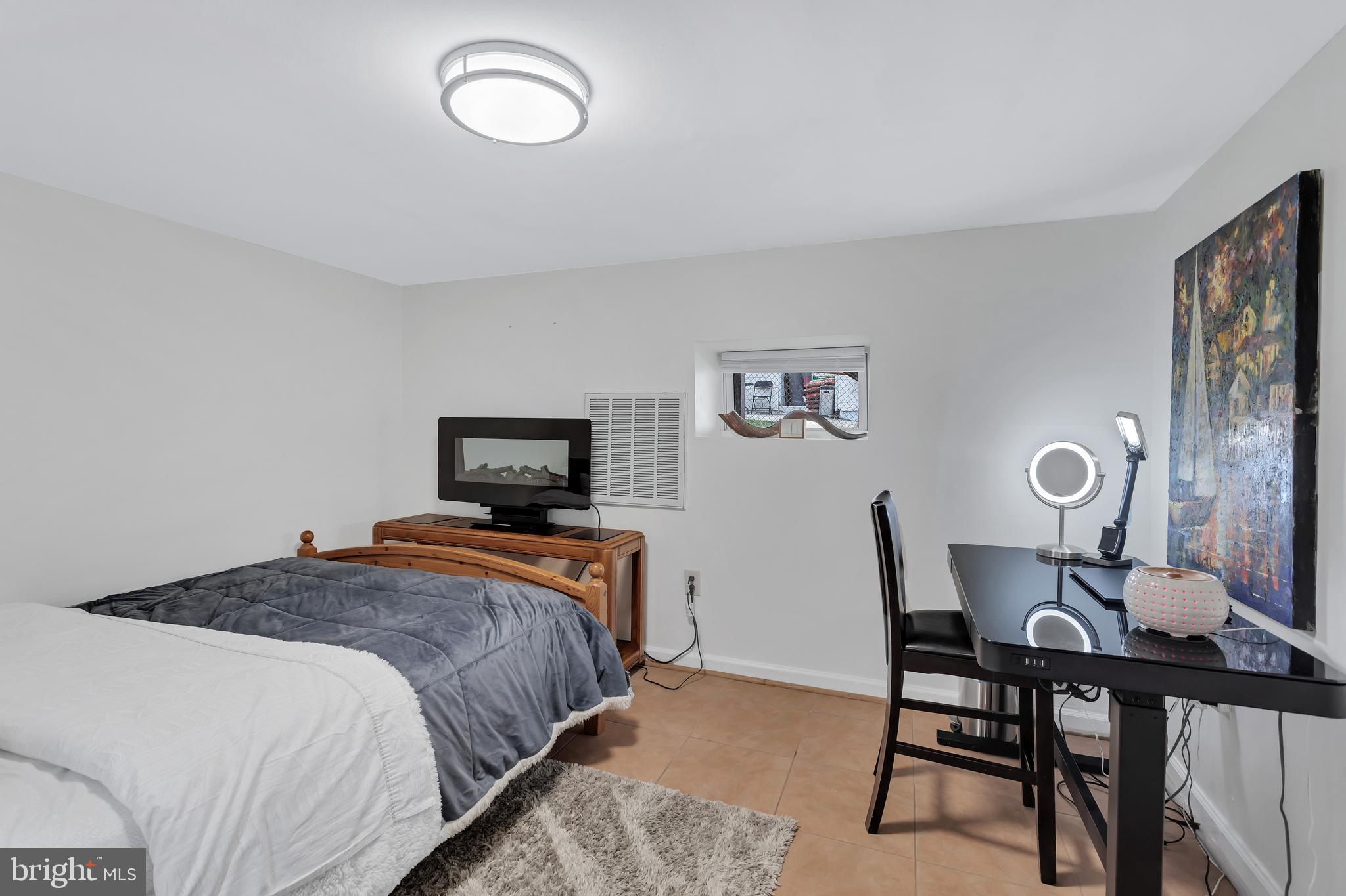 GROVETON HEIGHTS - Residential