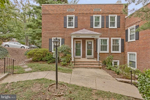 Photo of 4829 28th Street S #B, ARLINGTON, VA 22206 (MLS # VAAR2080220)
