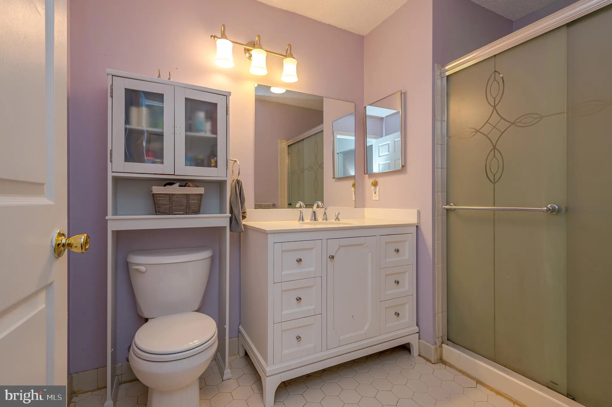 Hamilton, New Jersey 08619, United States, 2 Bedrooms Bedrooms, ,2 BathroomsBathrooms,Residential,Active,190870