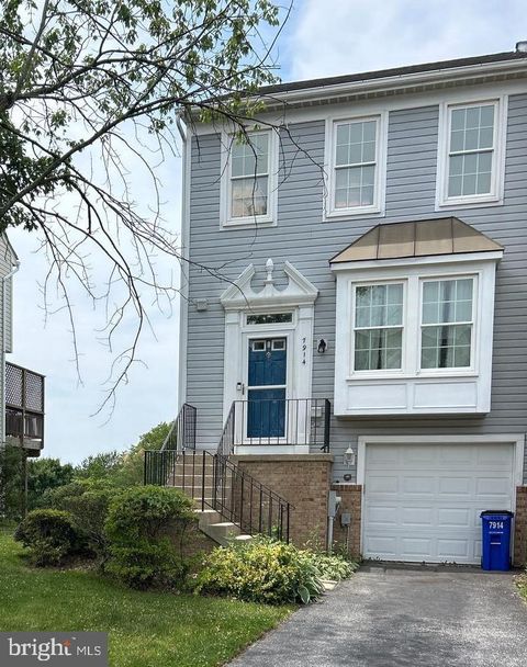 Townhouse For Sale - 7914 Brightmeadow Court<br/> ELLICOTT CITY, MD 21043