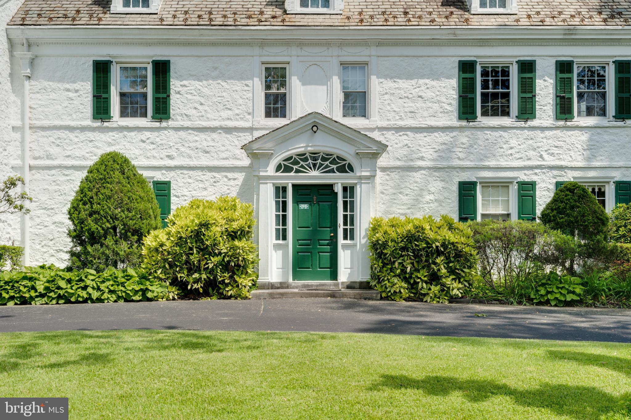 INDIAN CREEK - Residential