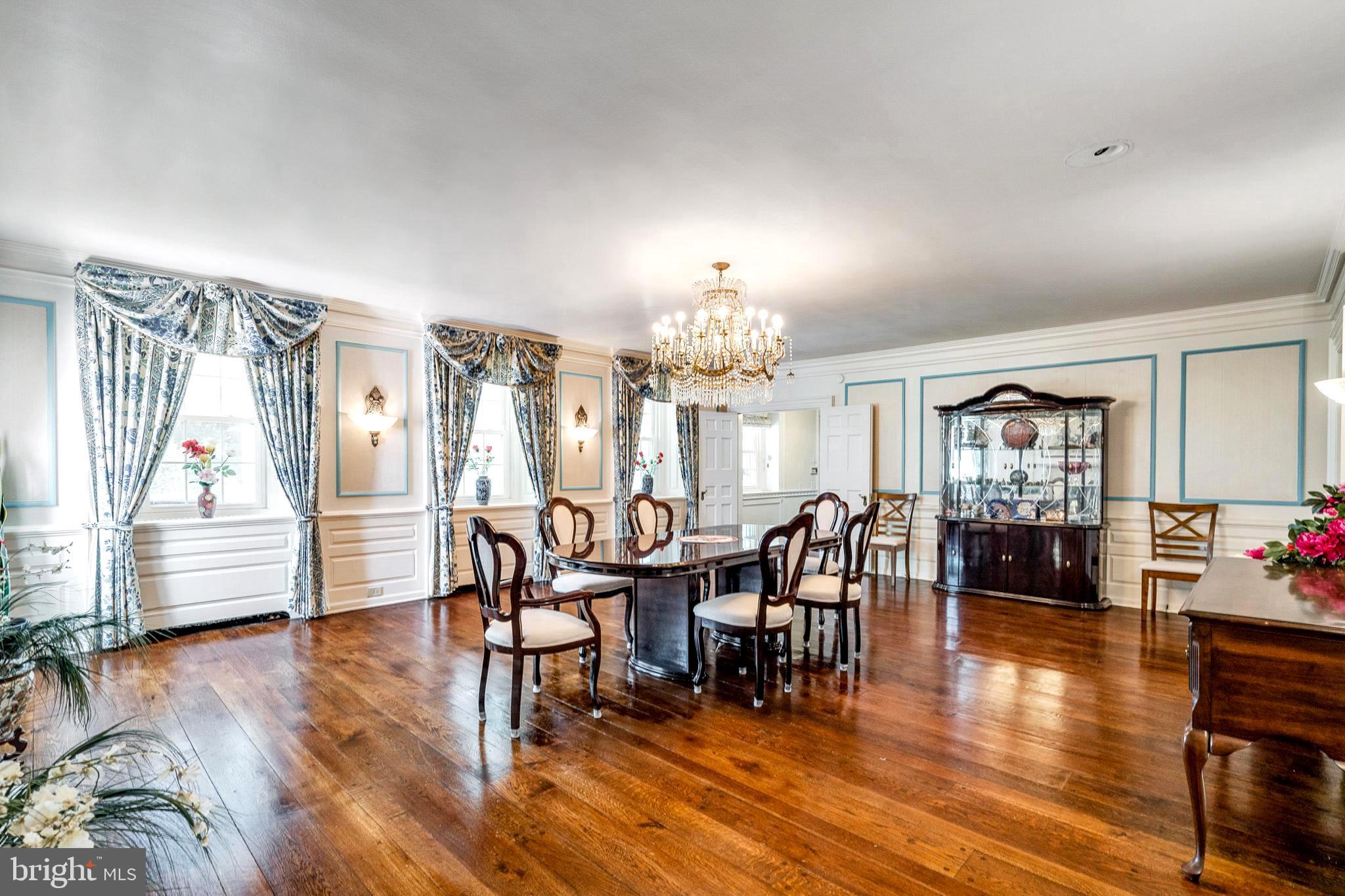 INDIAN CREEK - Residential