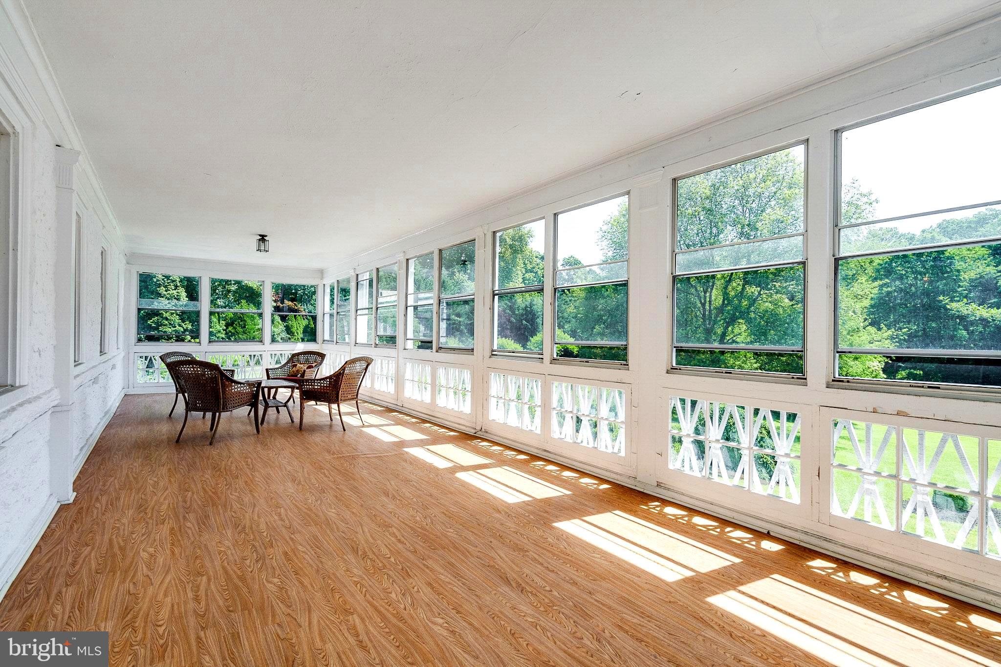 INDIAN CREEK - Residential