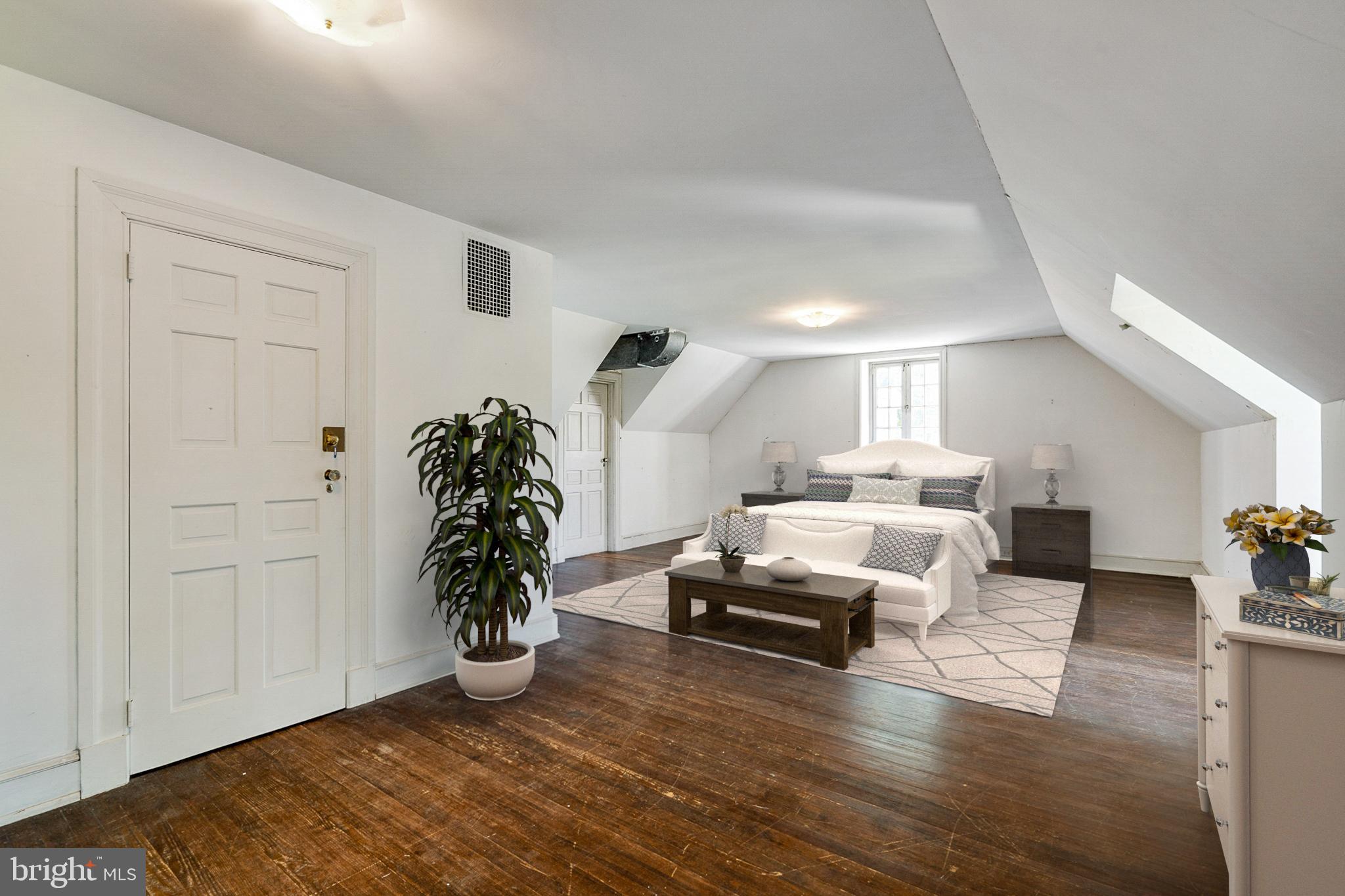 INDIAN CREEK - Residential