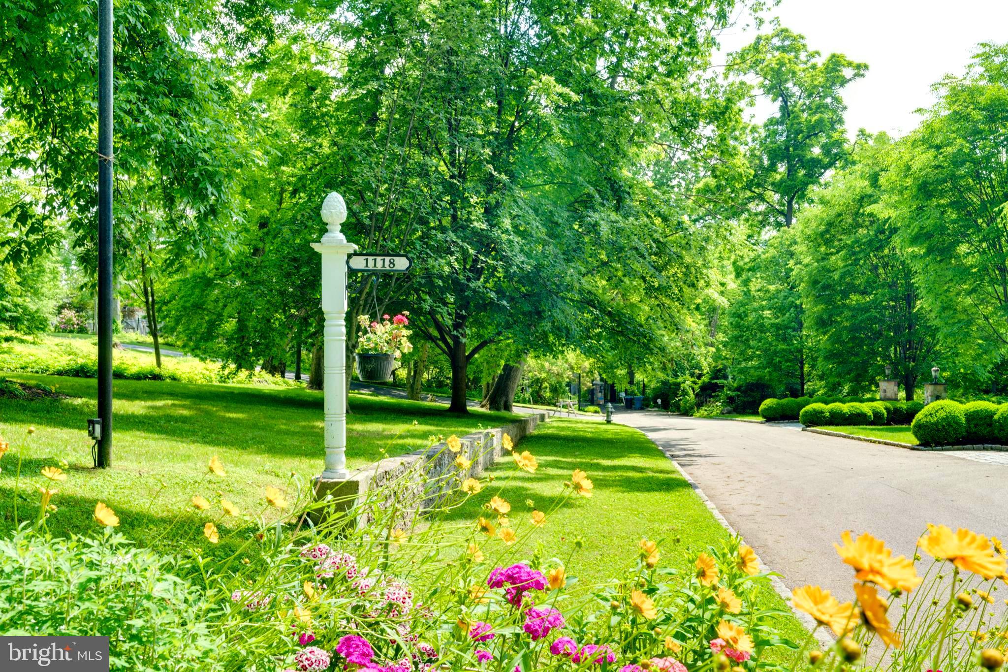 INDIAN CREEK - Residential