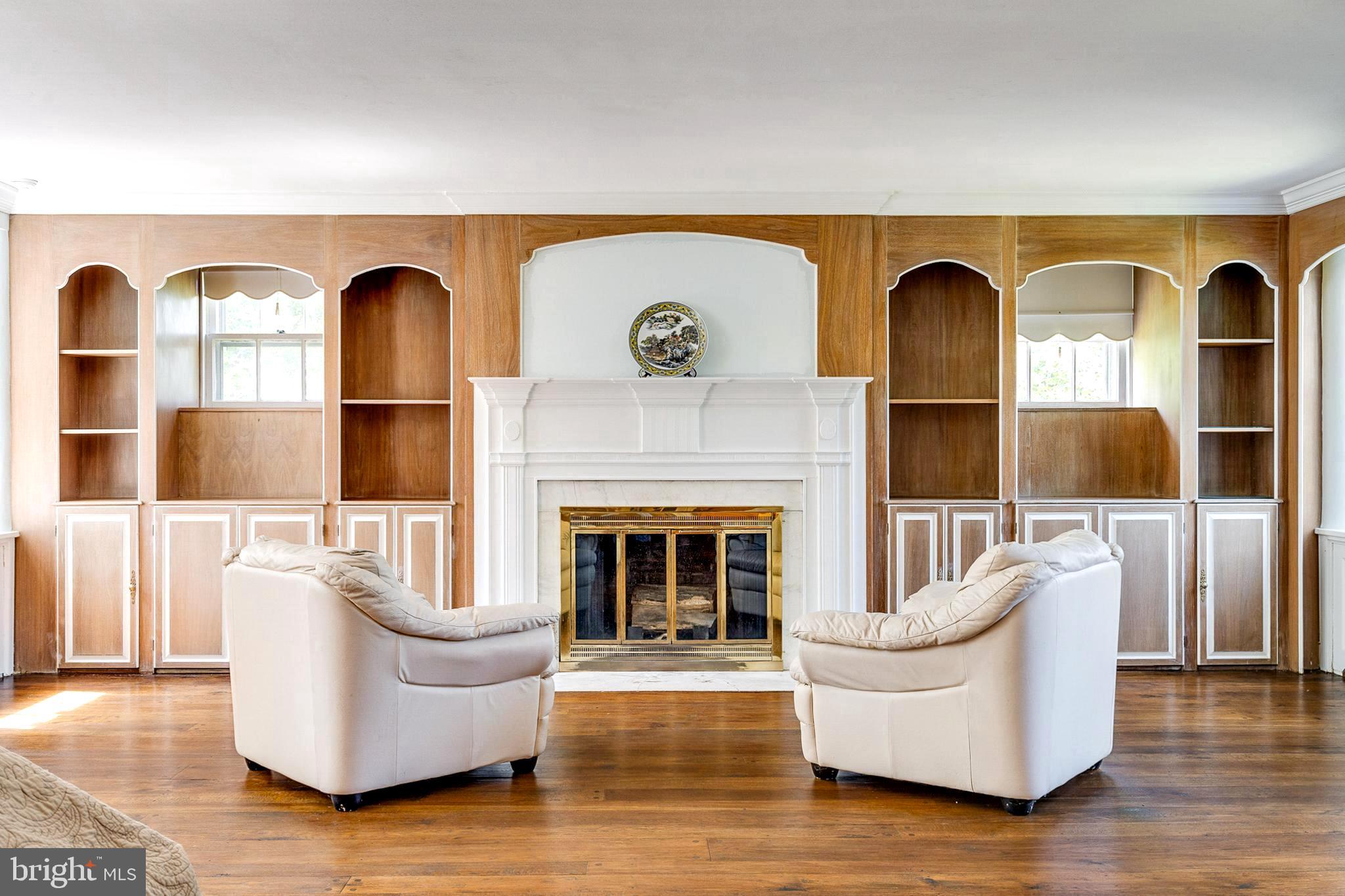 INDIAN CREEK - Residential