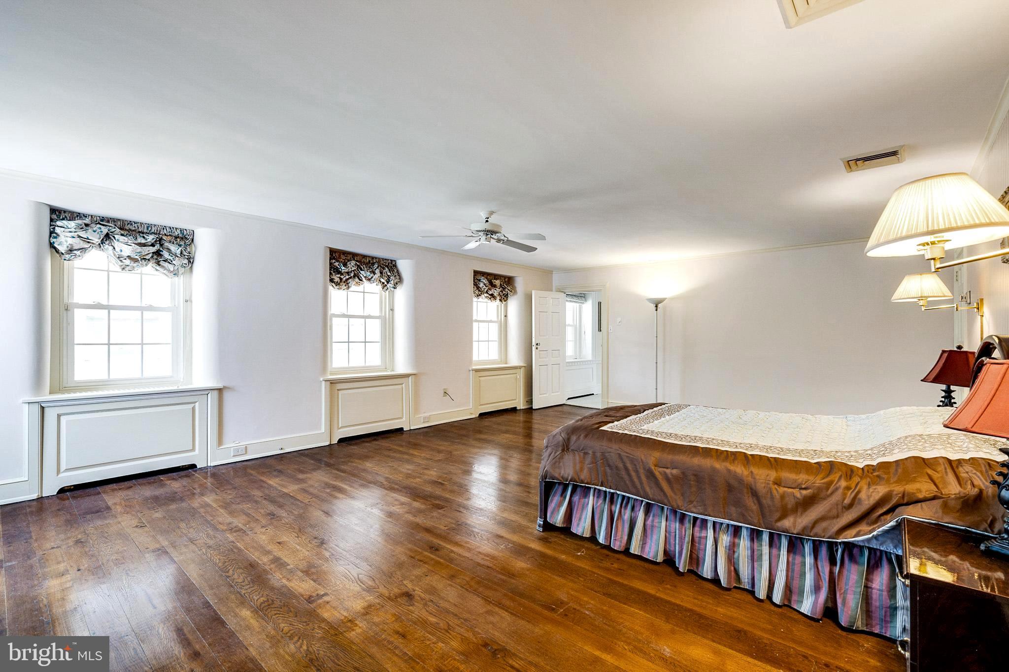 INDIAN CREEK - Residential