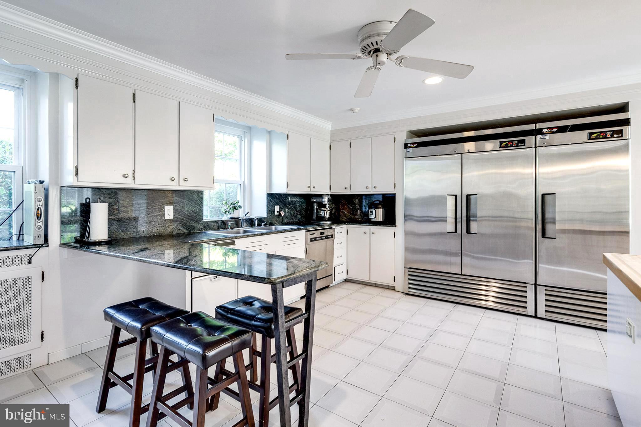 INDIAN CREEK - Residential