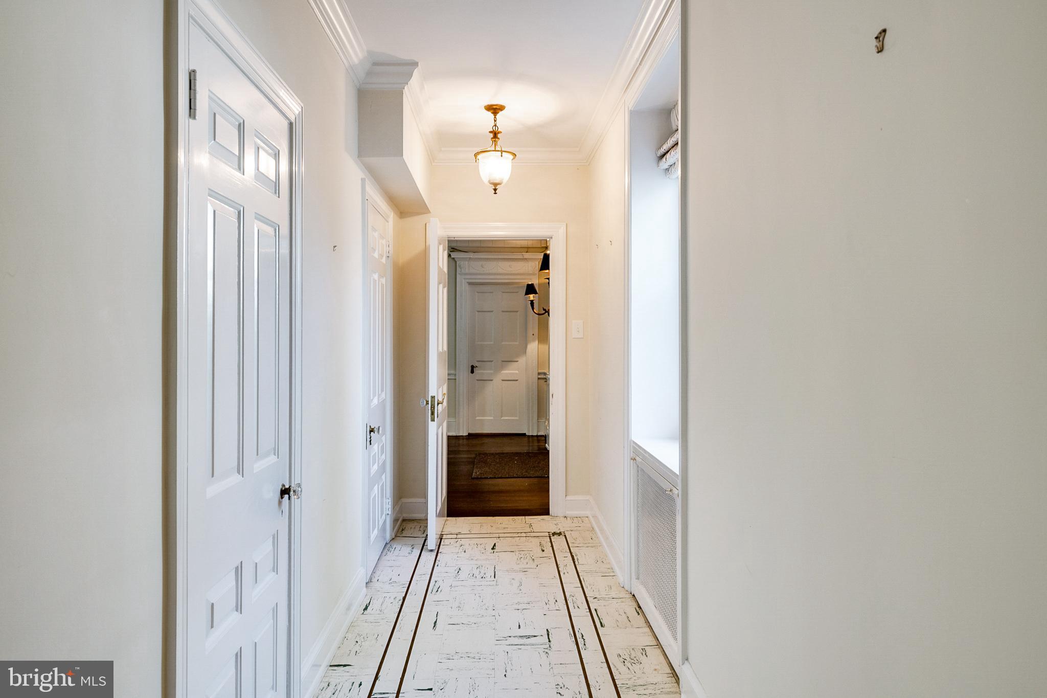 INDIAN CREEK - Residential