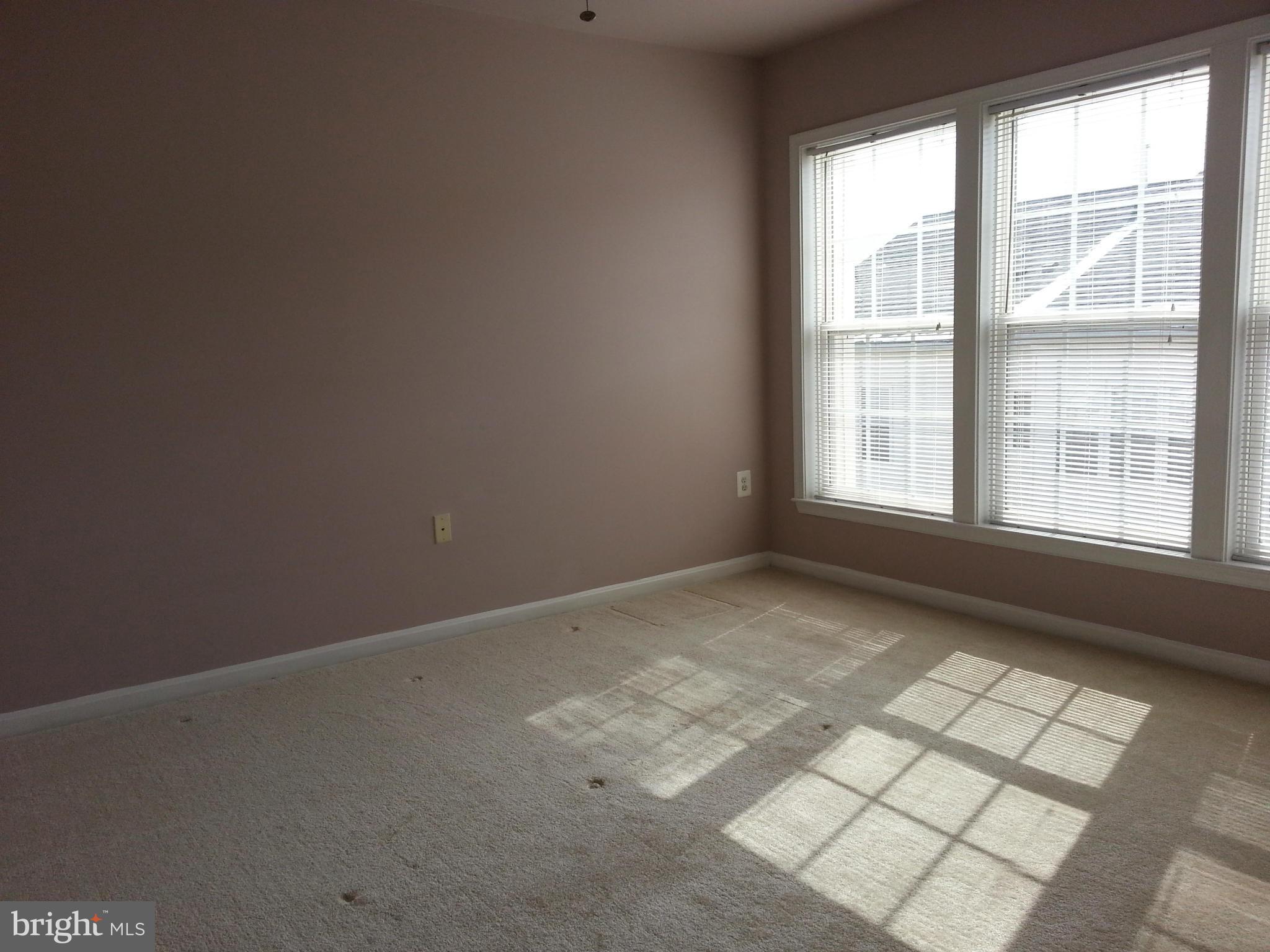 SULLY MANOR - Residential Lease