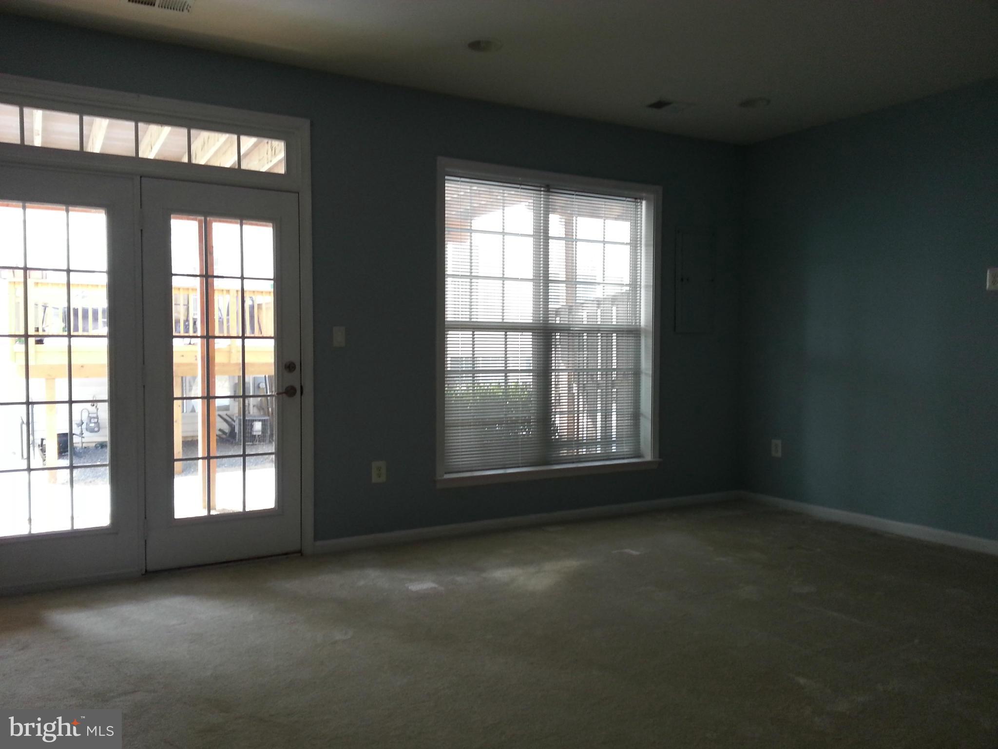 SULLY MANOR - Residential Lease