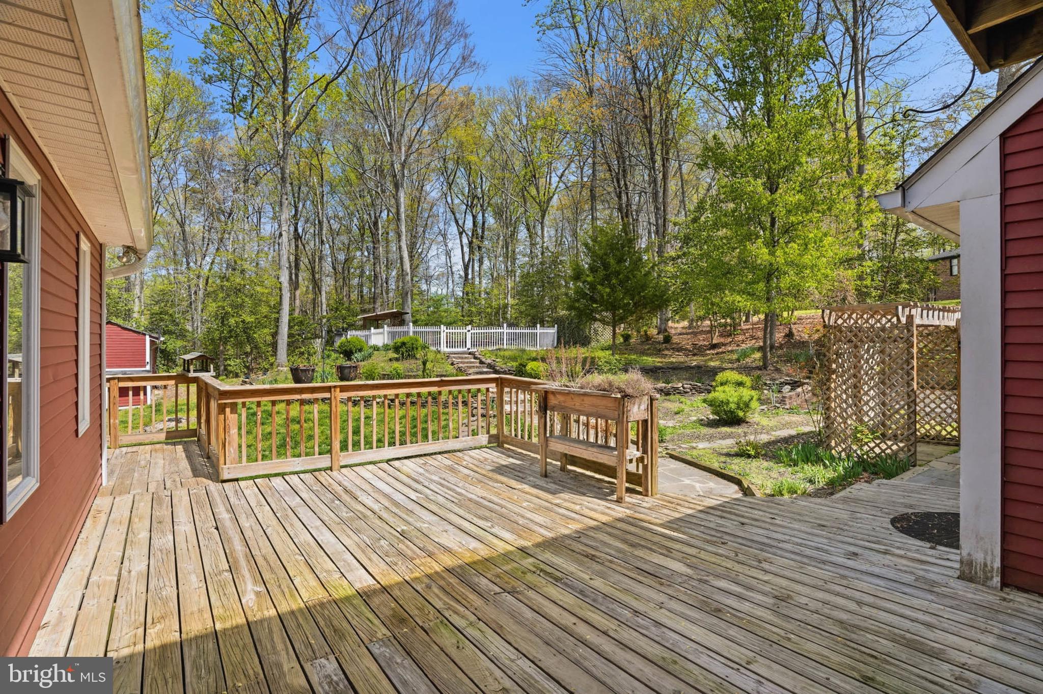 FERRY LANDING WOODS - Residential