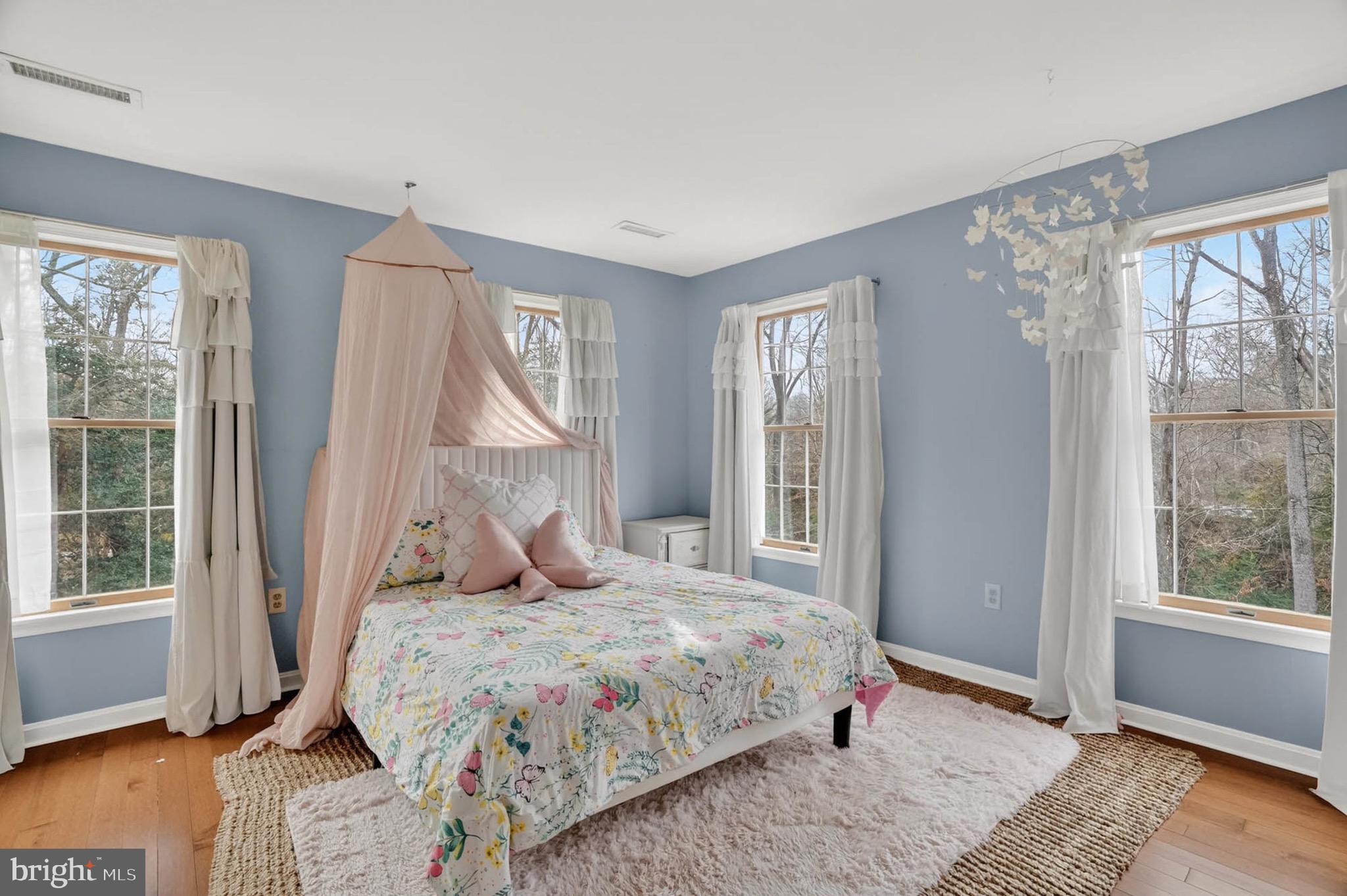 FERRY LANDING WOODS - Residential