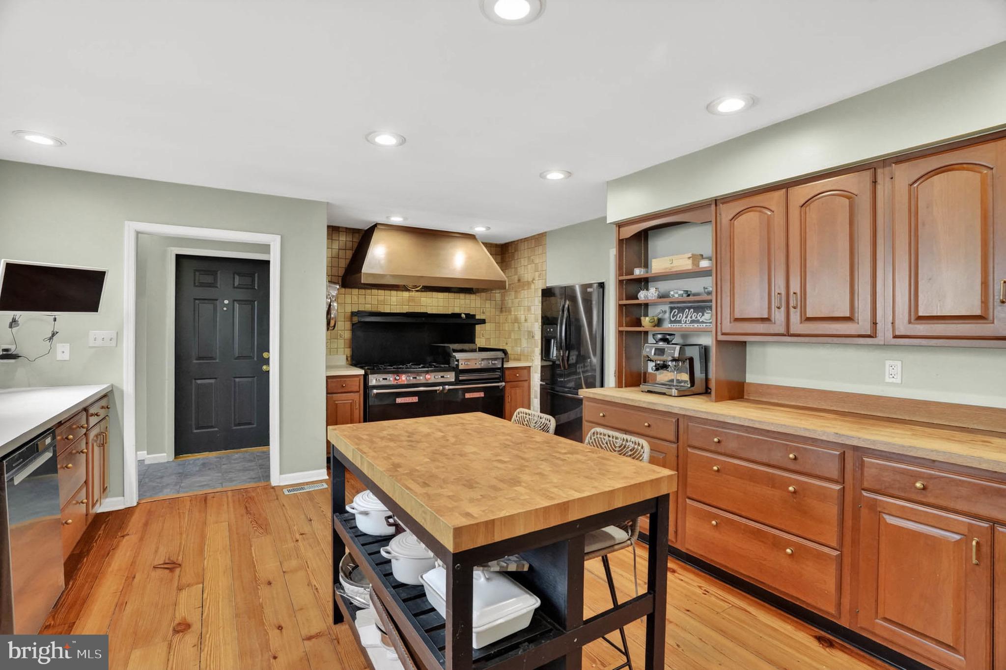 FERRY LANDING WOODS - Residential