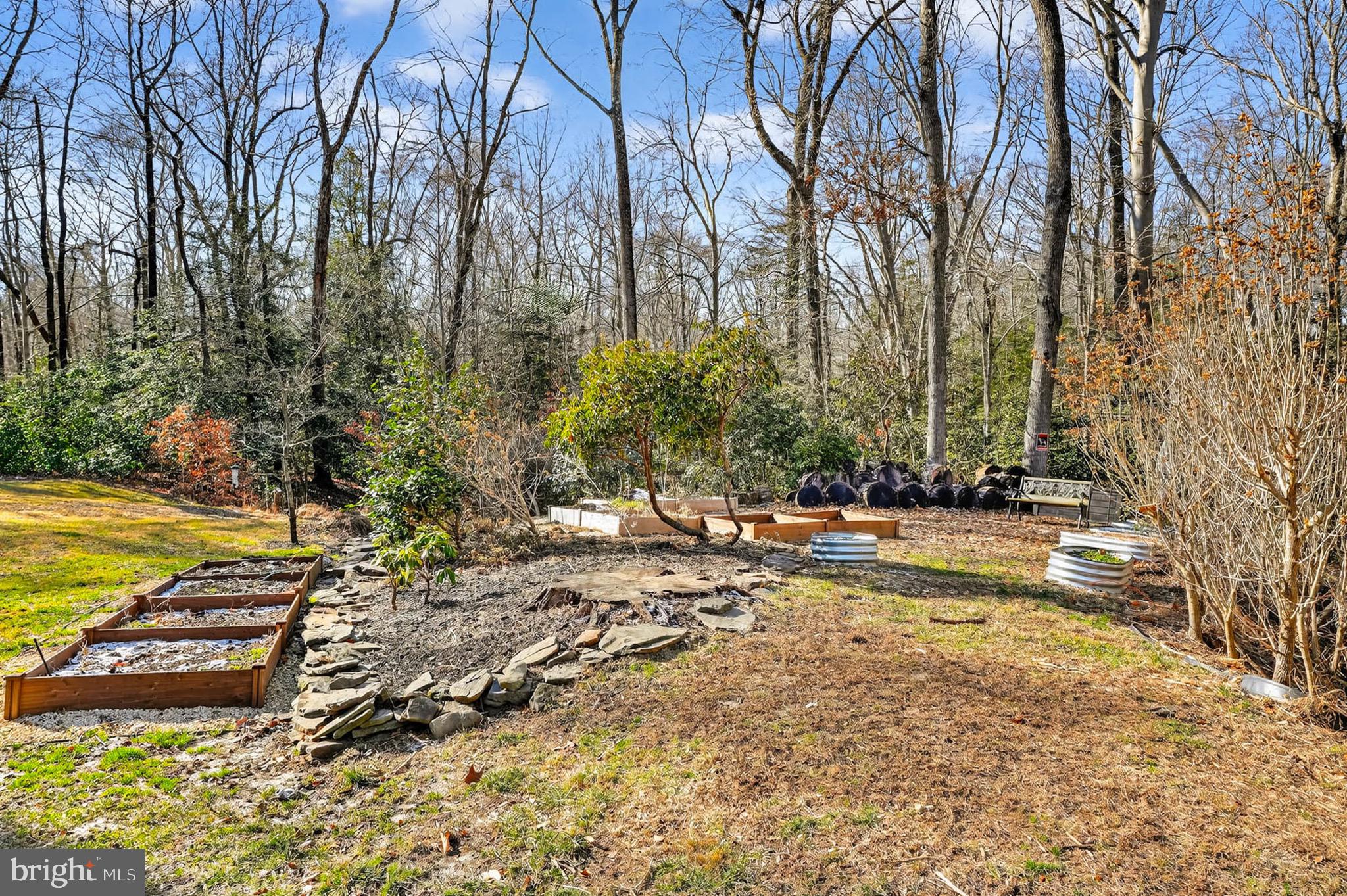 FERRY LANDING WOODS - Residential