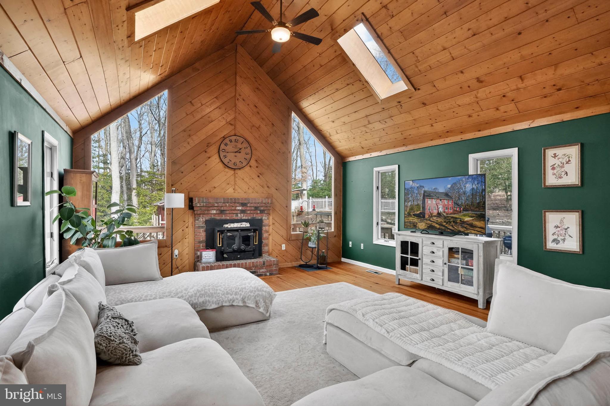 FERRY LANDING WOODS - Residential