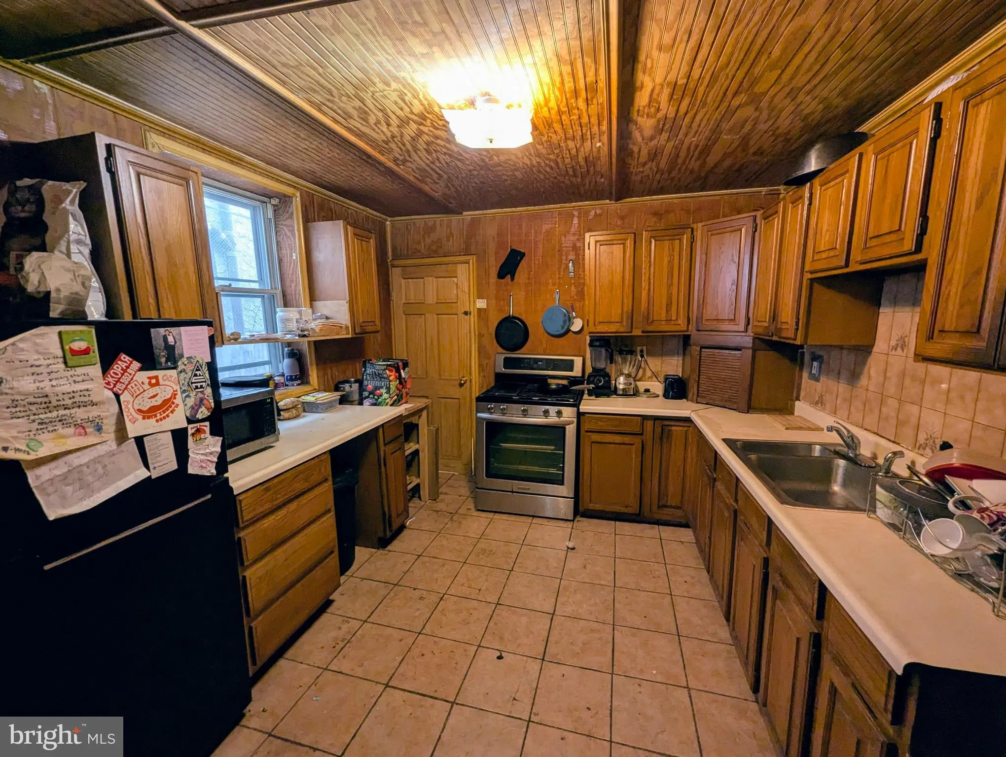 Philadelphia, Pennsylvania 19133, United States, 5 Bedrooms Bedrooms, ,Residential,Contingent,22272