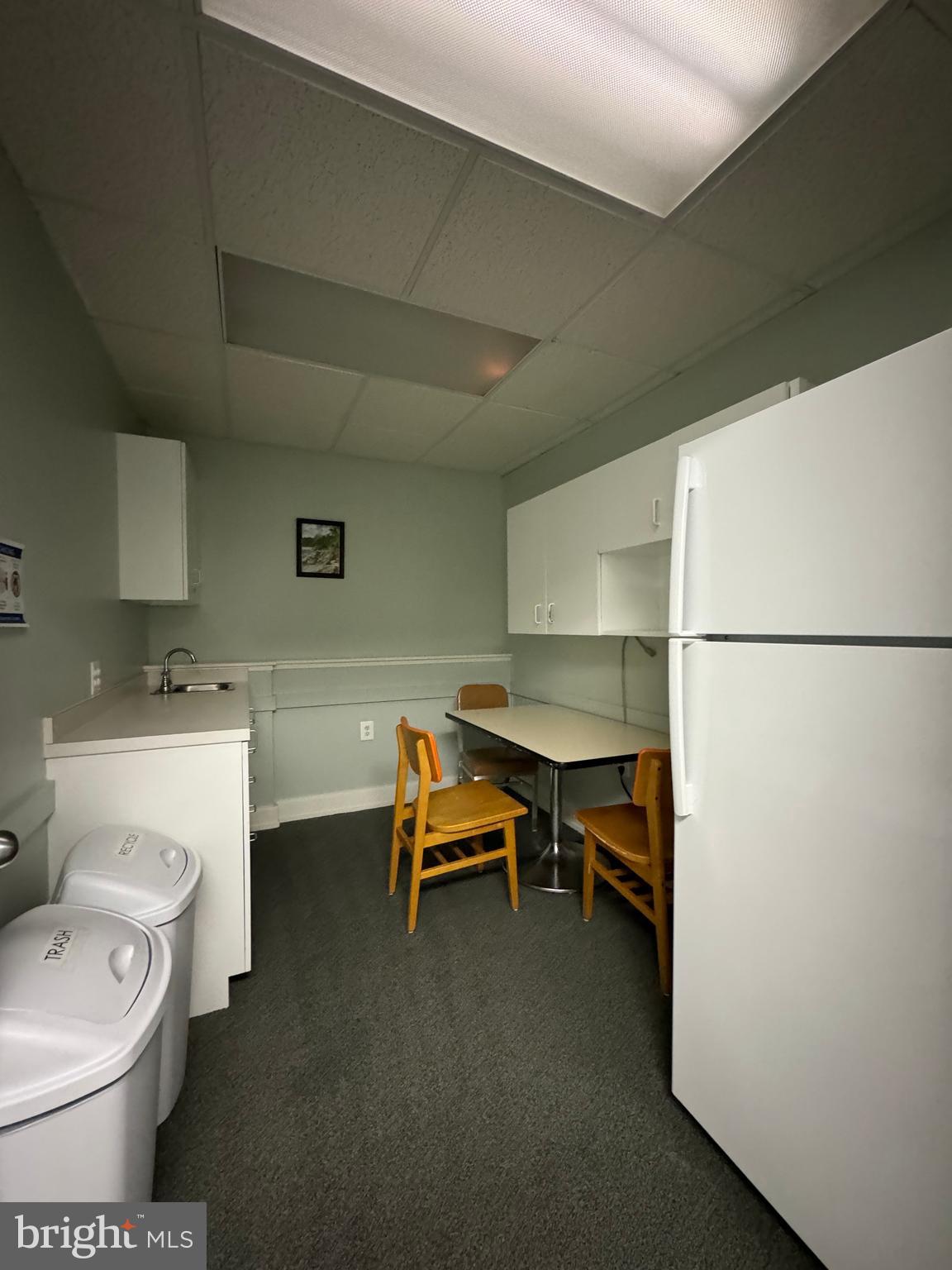 SOMERTON - Commercial Lease