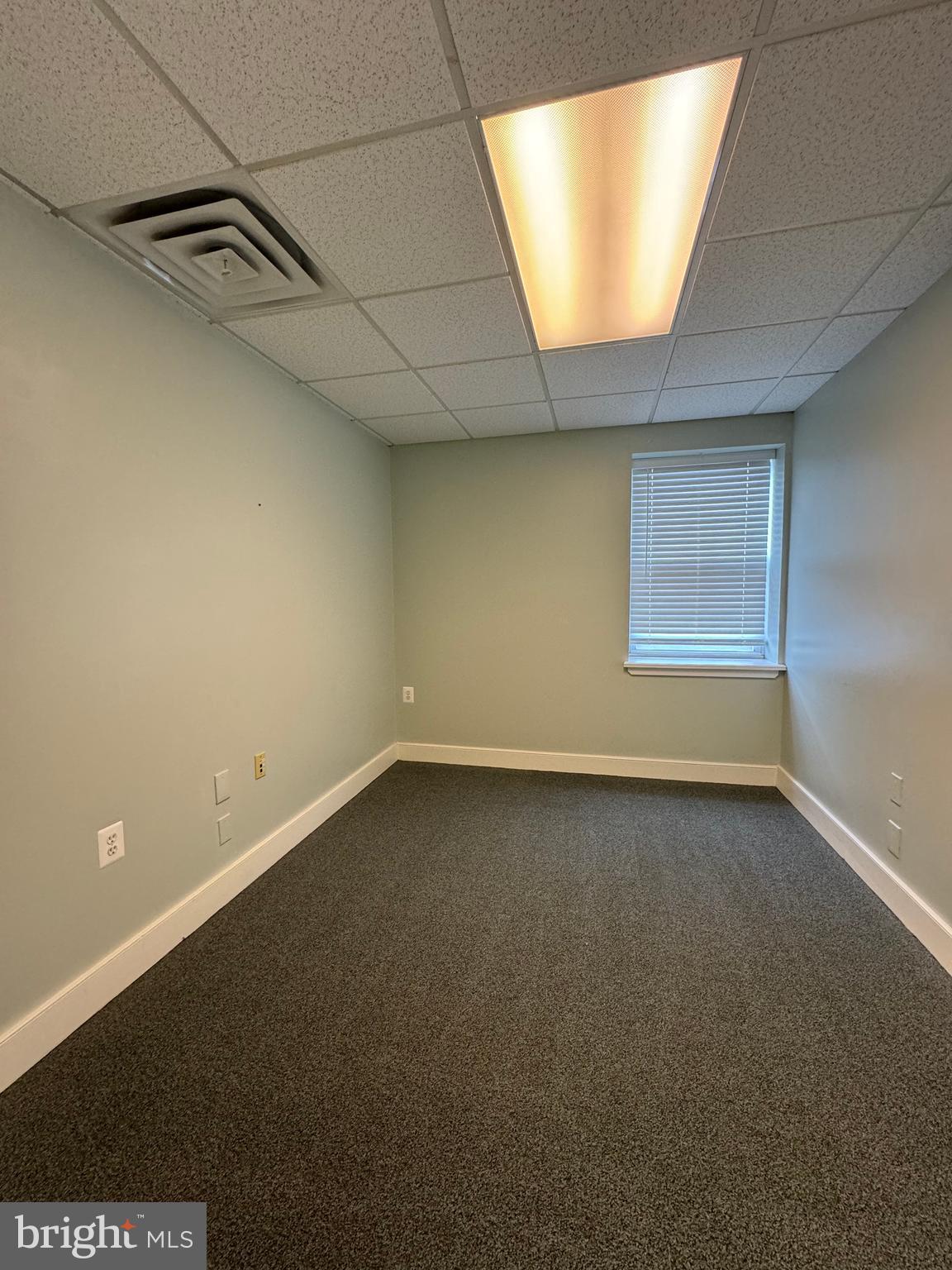 SOMERTON - Commercial Lease