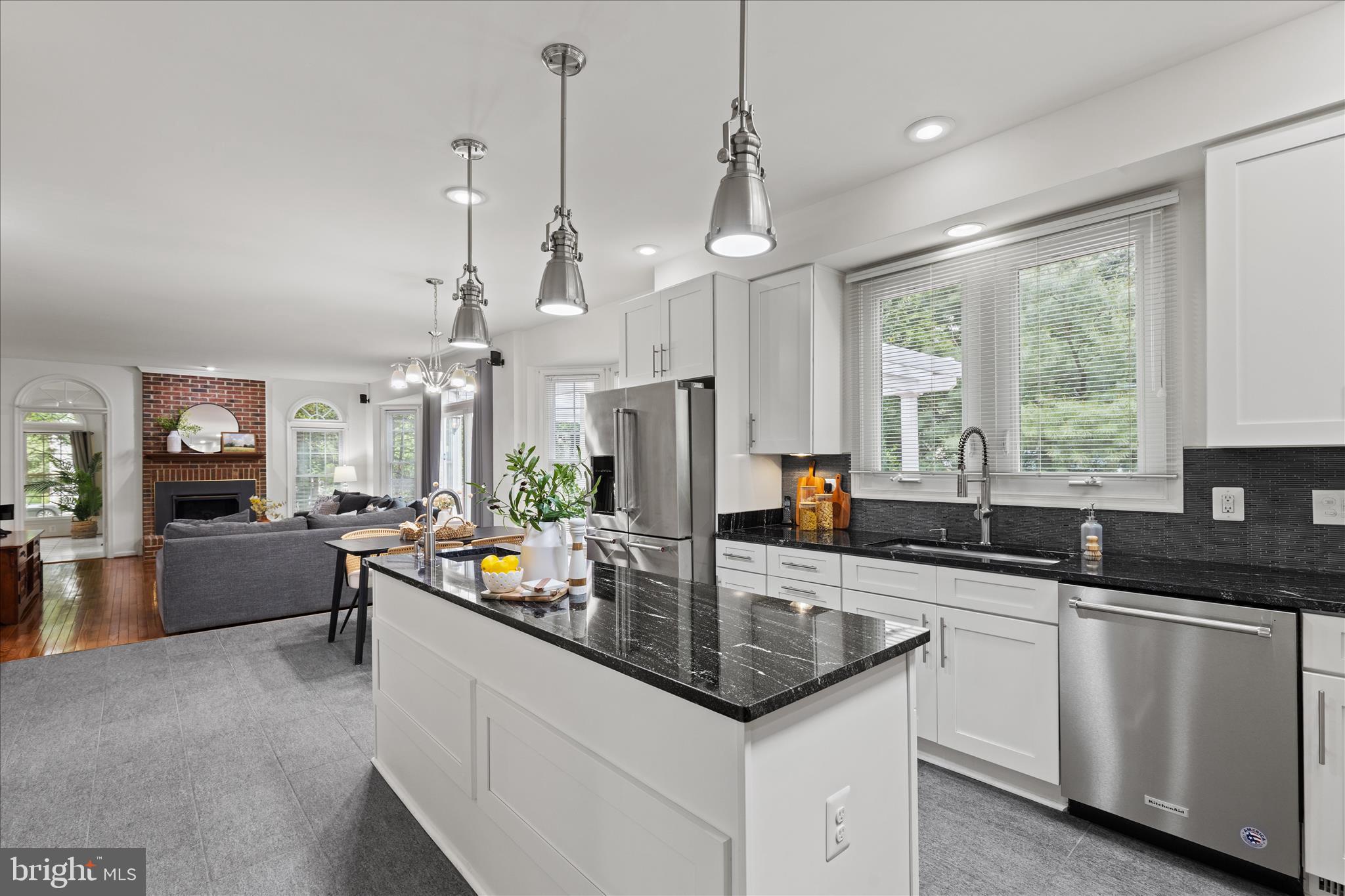 NORTH HART RUN - Residential