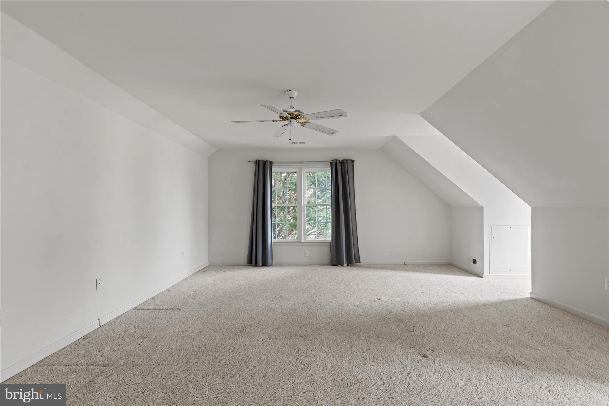 NORTH HART RUN - Residential