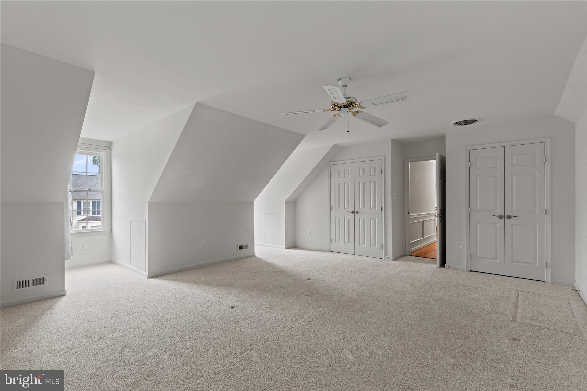 NORTH HART RUN - Residential