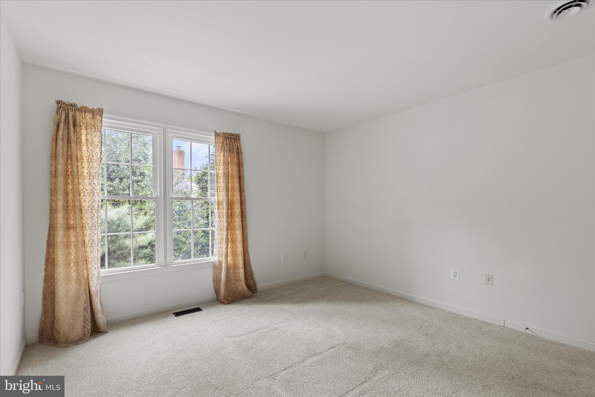 NORTH HART RUN - Residential