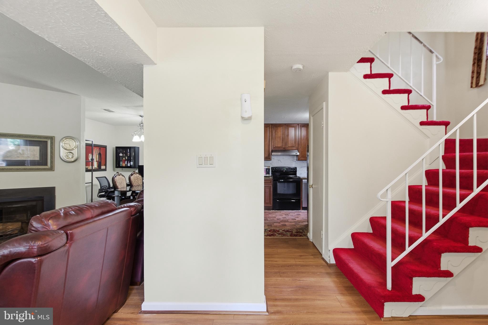 7205 SPLIT RAIL LANE