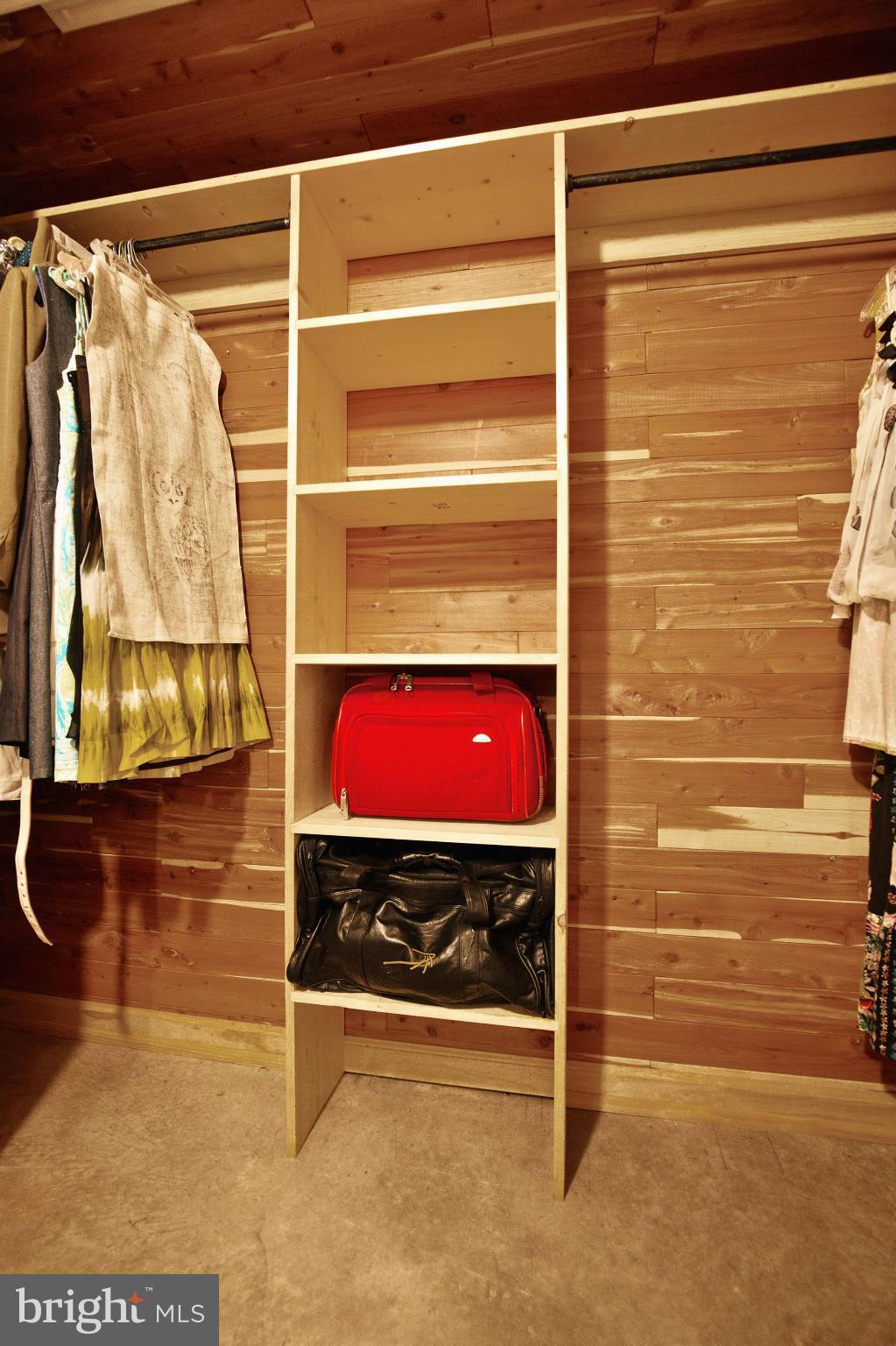 ESTATES OF CHANCELLORSVILLE - Residential