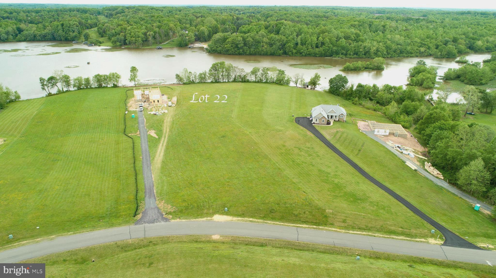 LANDS END AT LAKE ANNA - Land