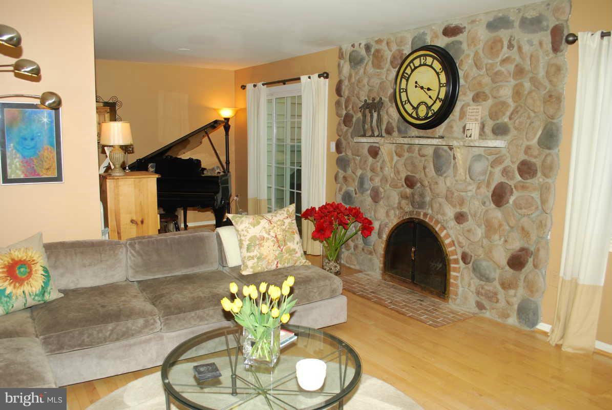 BURKE CENTRE - Residential