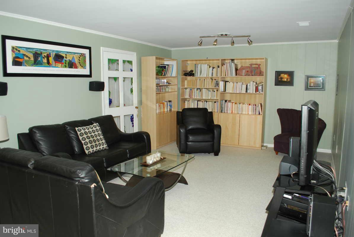 BURKE CENTRE - Residential