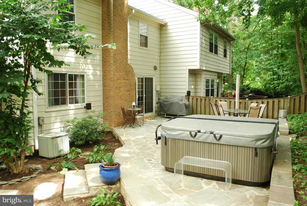 BURKE CENTRE - Residential