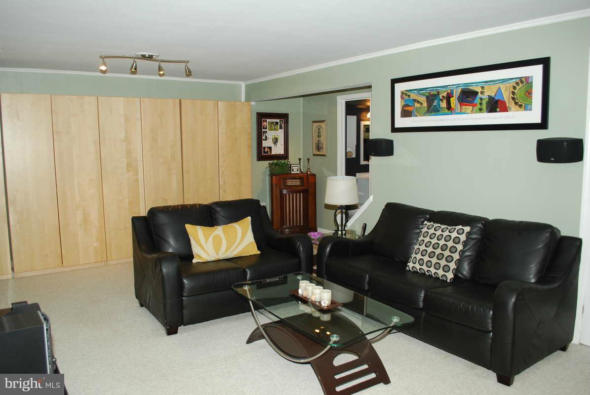 BURKE CENTRE - Residential