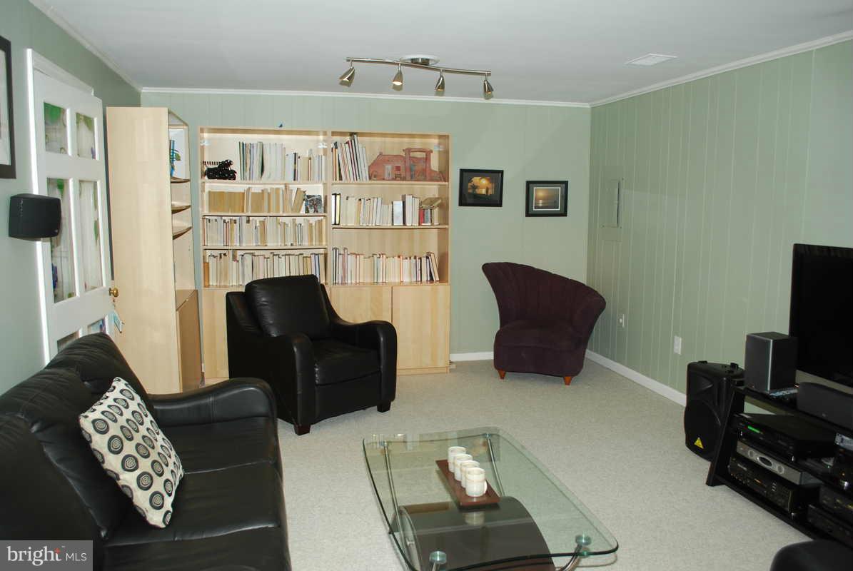 BURKE CENTRE - Residential