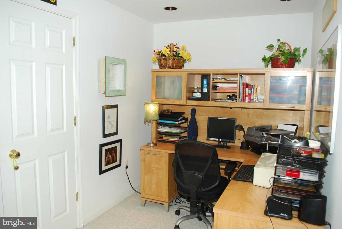 BURKE CENTRE - Residential