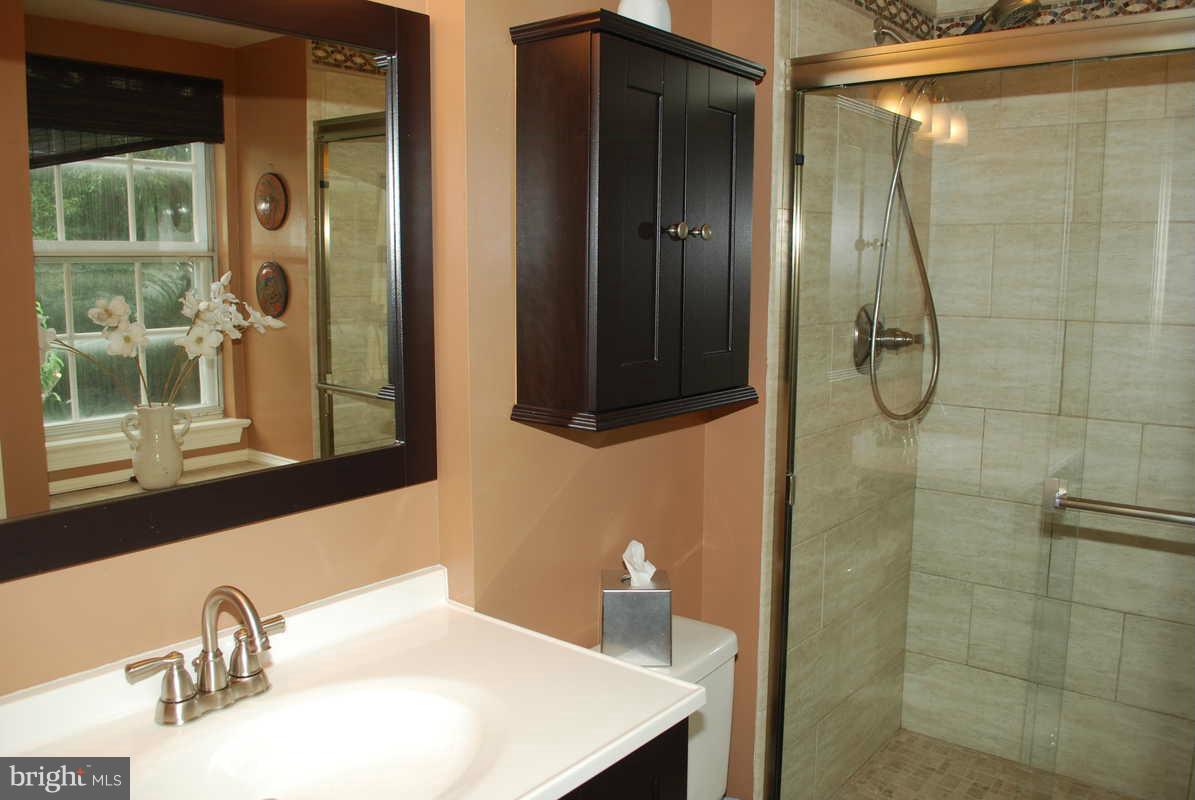 BURKE CENTRE - Residential