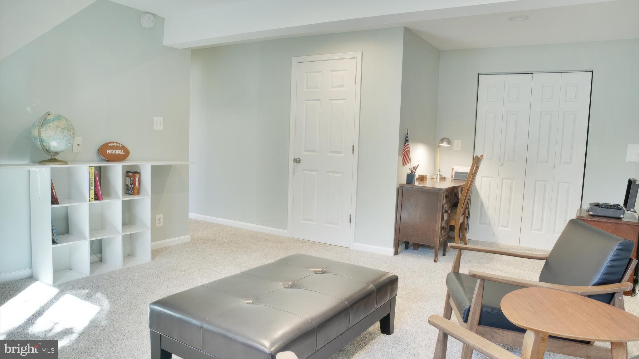 NEWINGTON FOREST - Residential