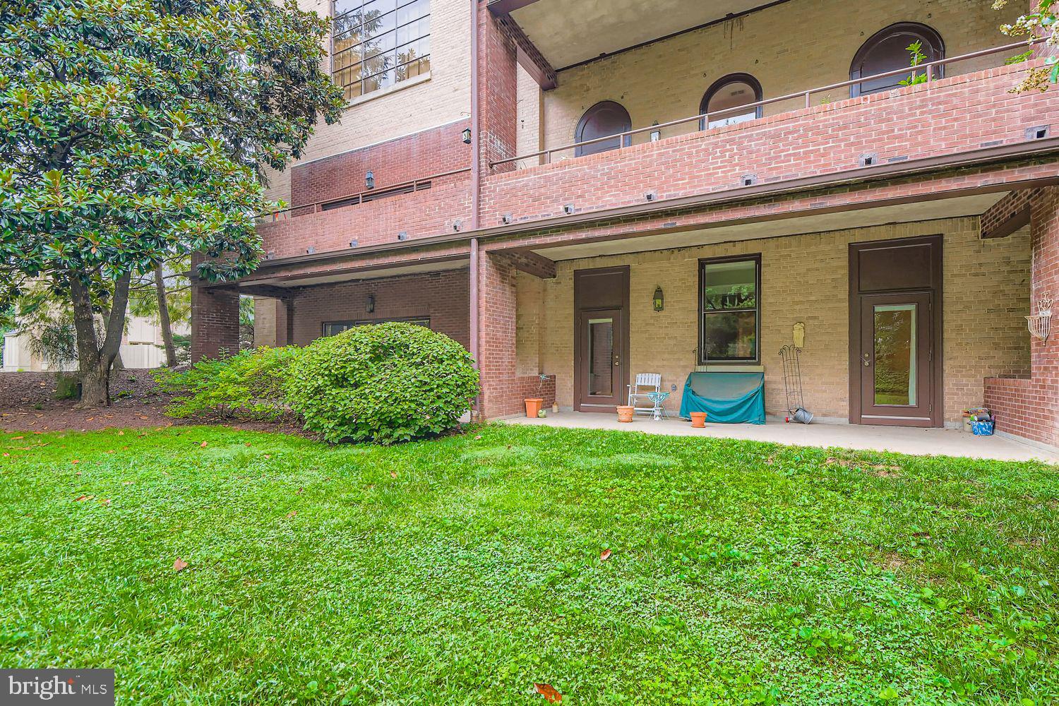 NORTH ROLAND PARK - Residential