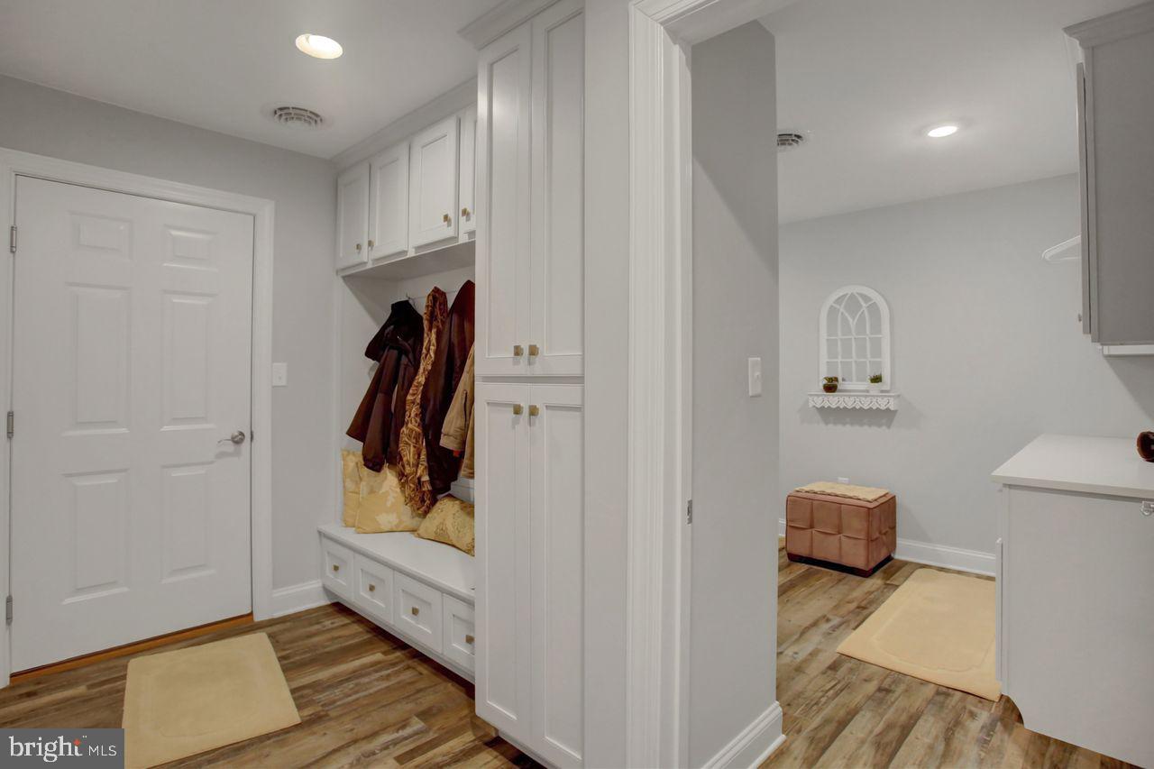 VILLAGE GREEN - Residential