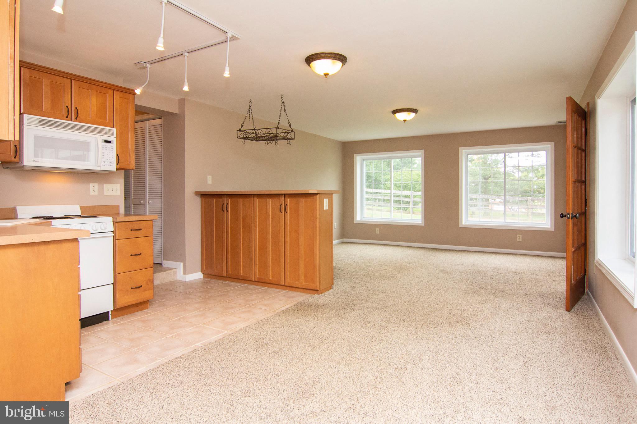 HAMPSTEAD - Residential