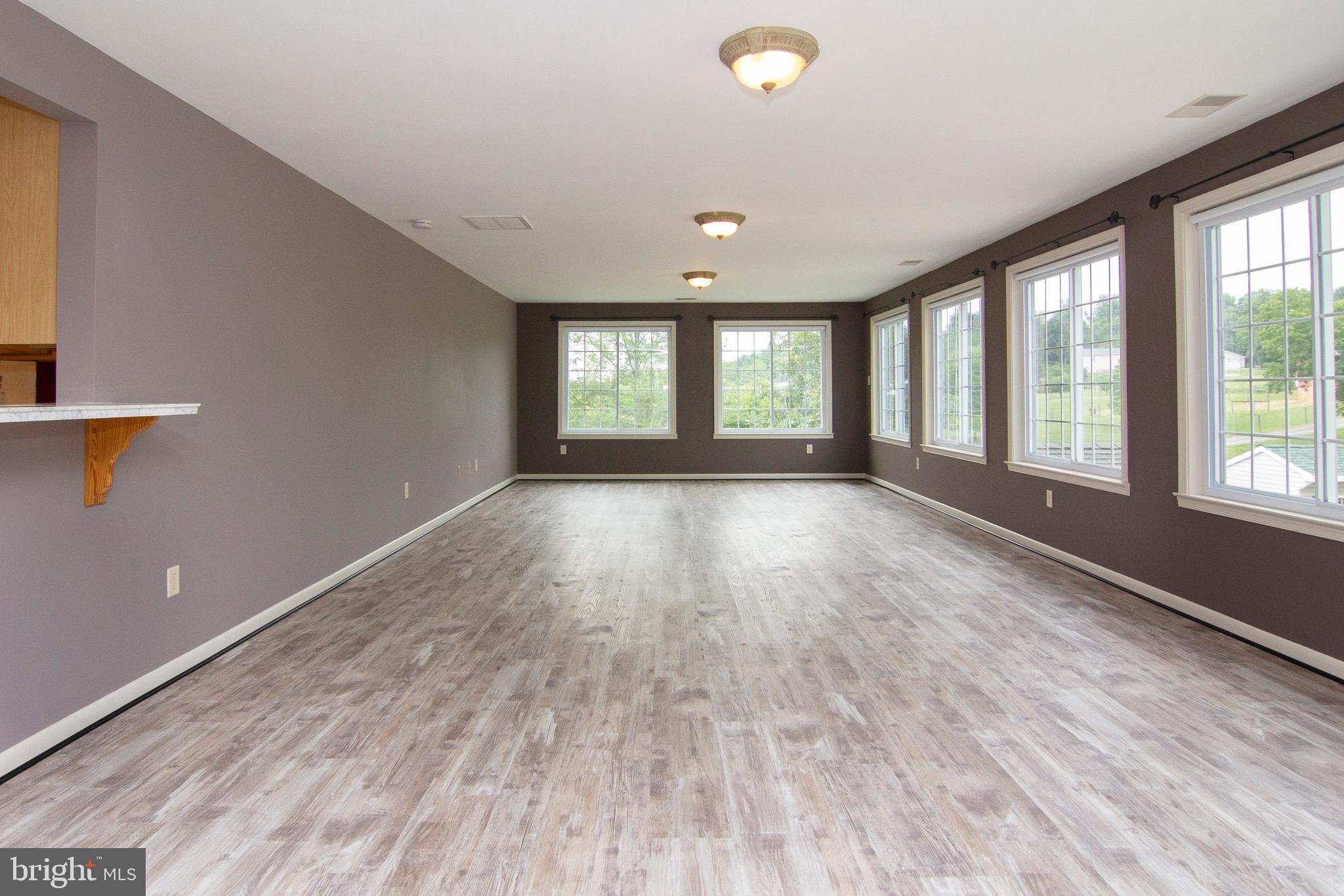 HAMPSTEAD - Residential