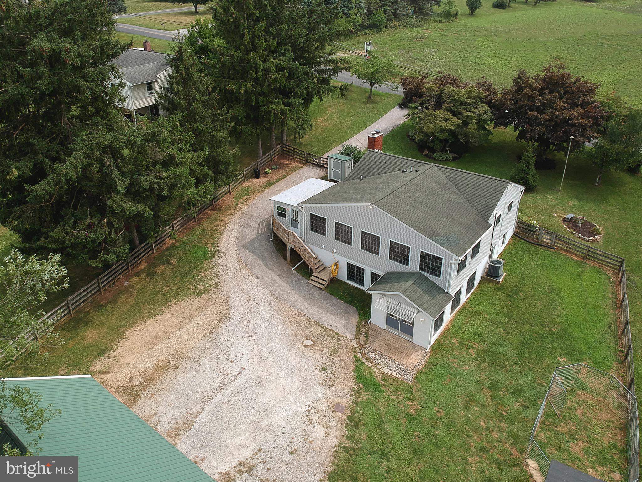 HAMPSTEAD - Residential