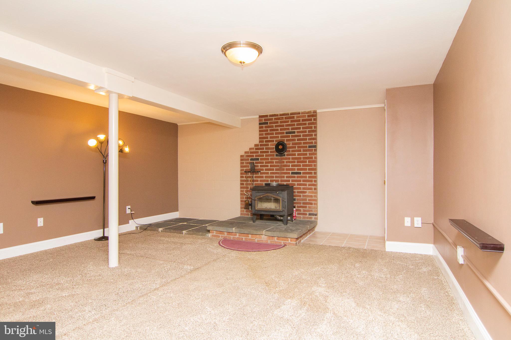 HAMPSTEAD - Residential