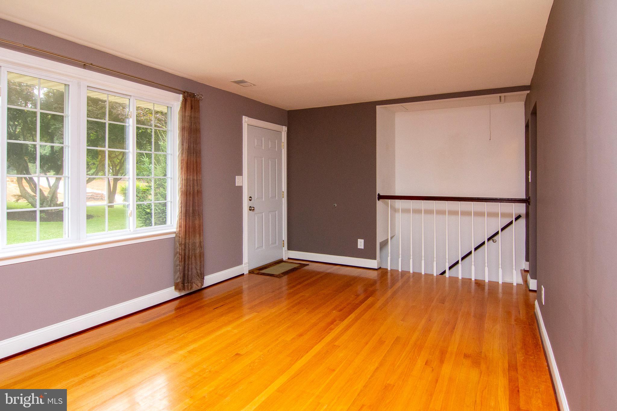 HAMPSTEAD - Residential