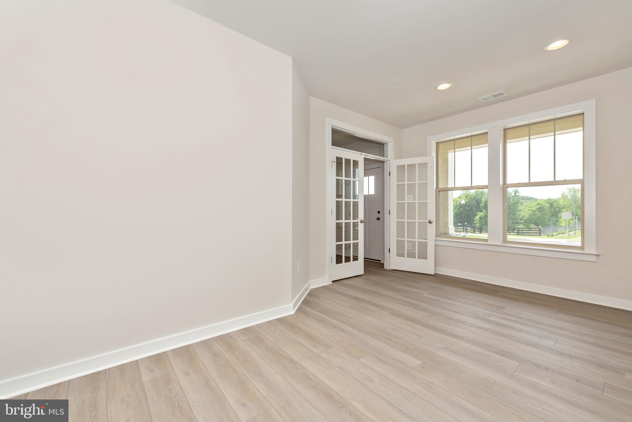 VILLAGES OF URBANA - Residential