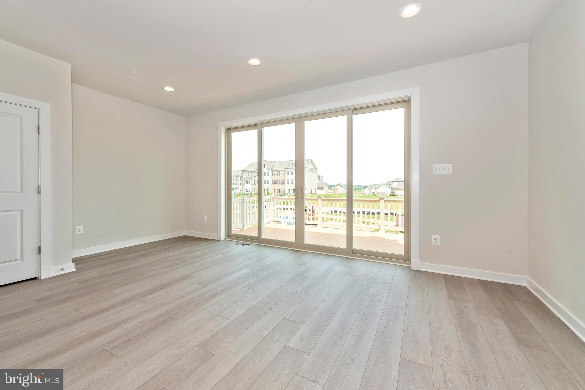 VILLAGES OF URBANA - Residential