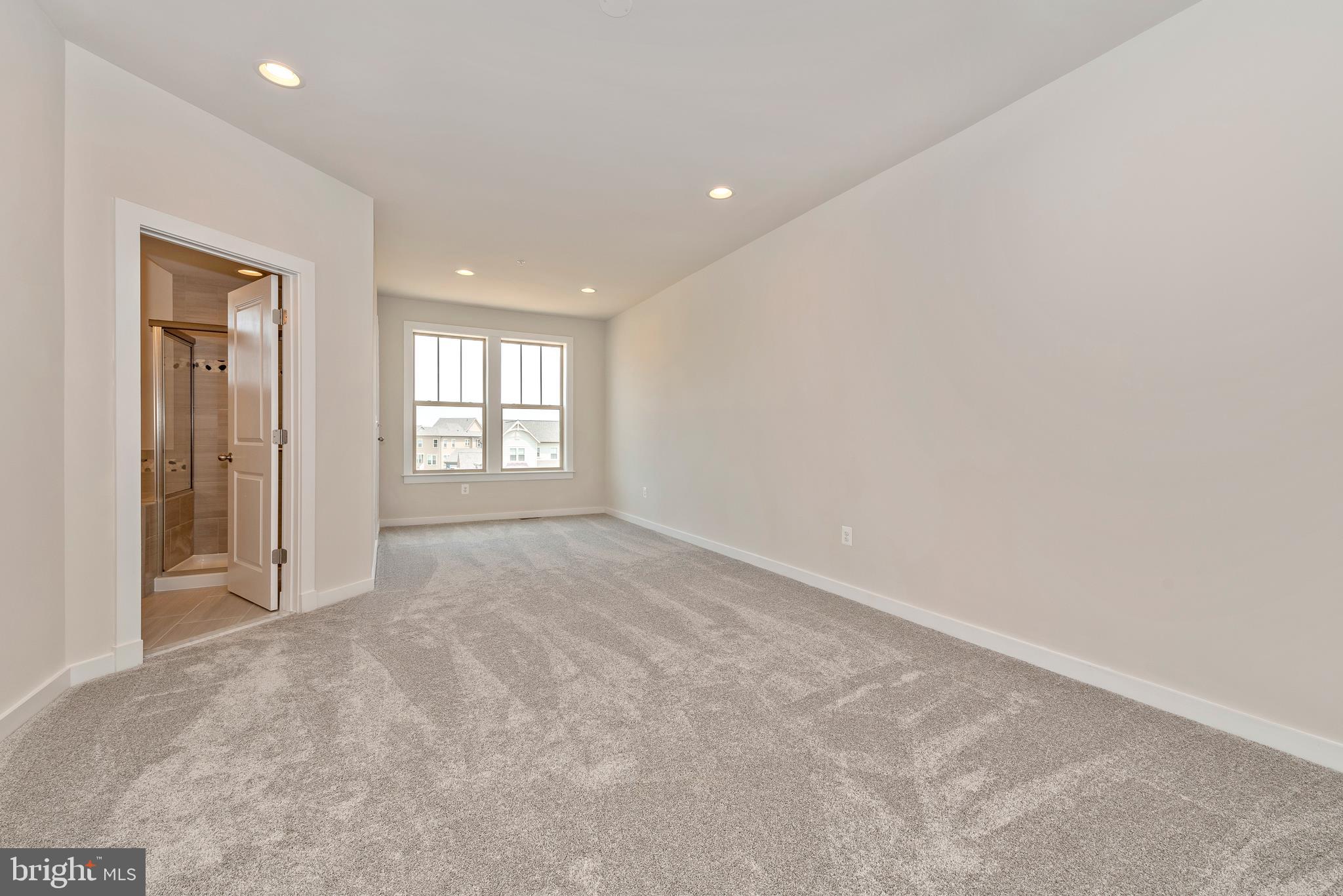 VILLAGES OF URBANA - Residential